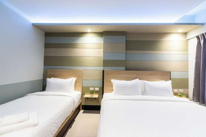 Room 12 of 24