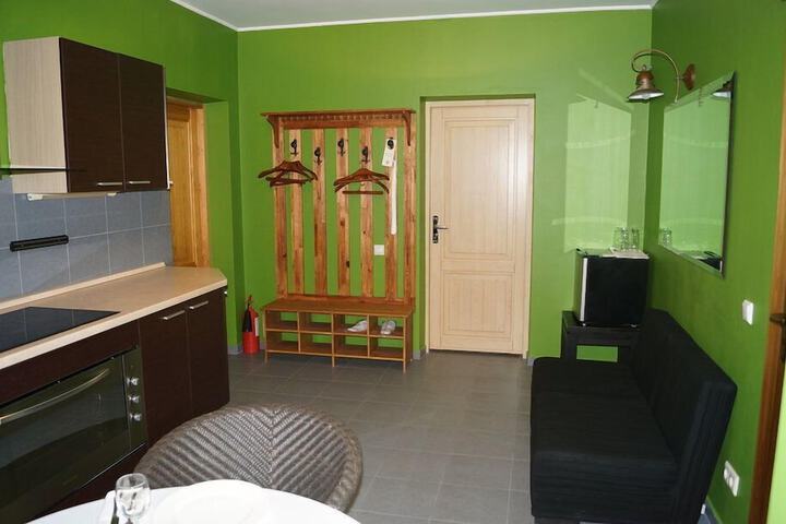 Room 25 of 76