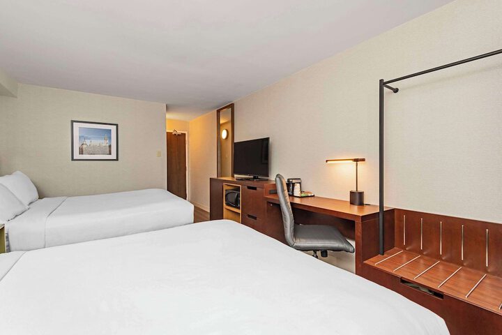 Room 20 of 53