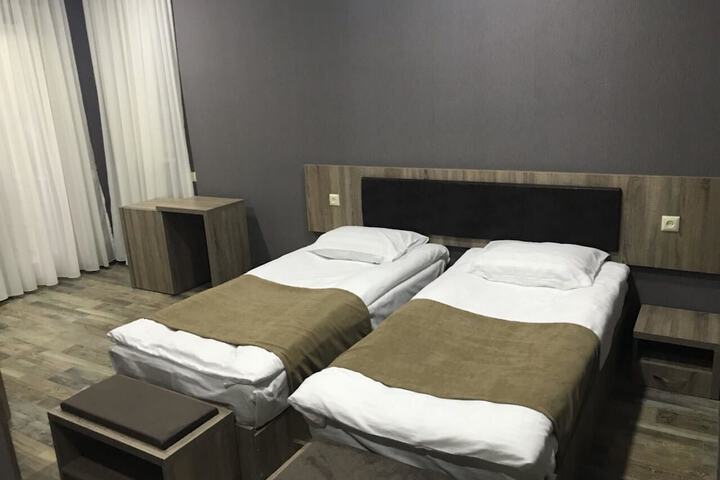 Room 5 of 29