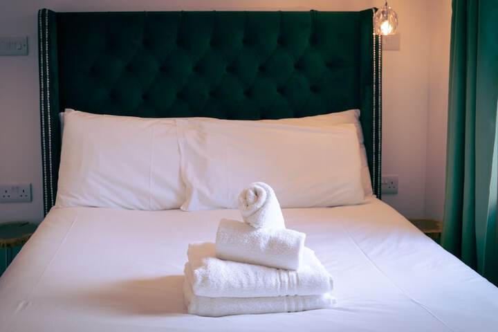 Room 14 of 60