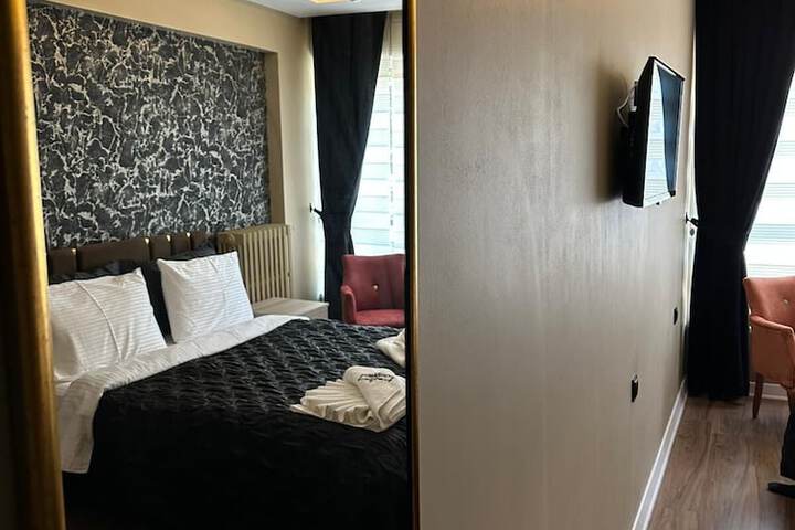 Room 16 of 59