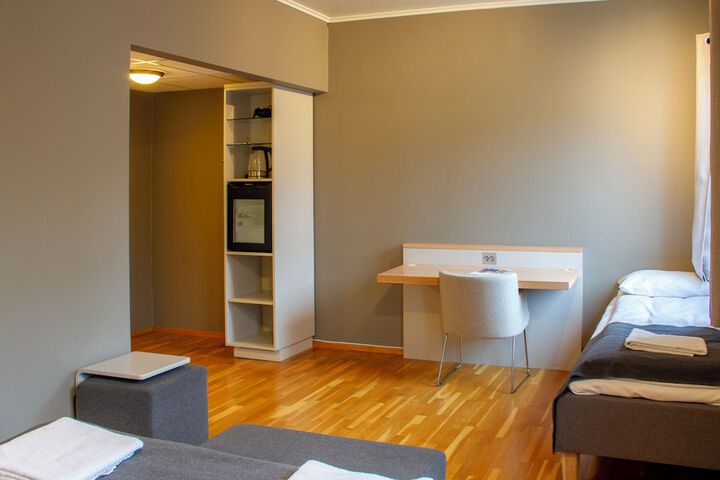 Room 42 of 86