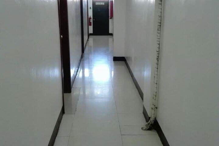 Ballroom/Hall 28 of 39