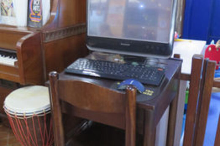 Business Center 8 of 74