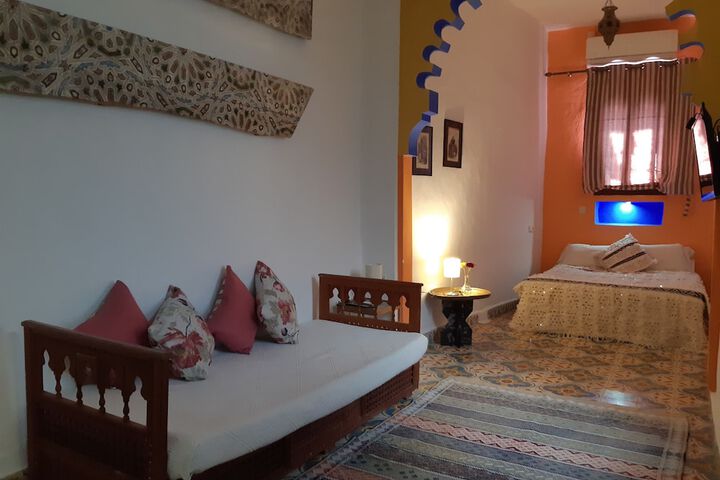 Room 25 of 65