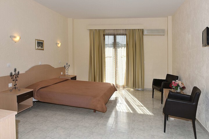 Room 12 of 55