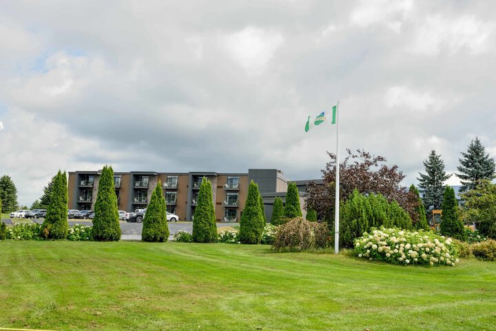 Property Grounds 47 of 54