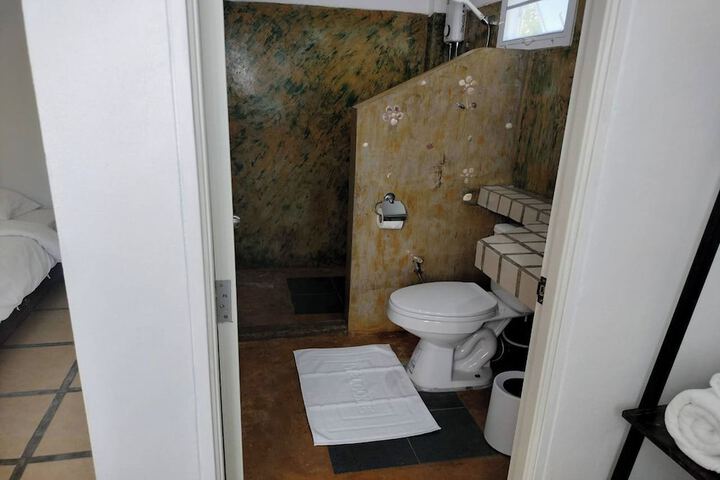 Room 105 of 127