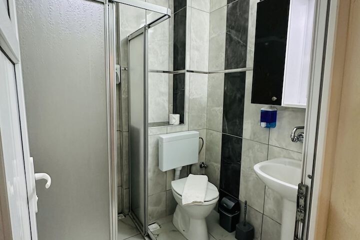 Clean Restrooms