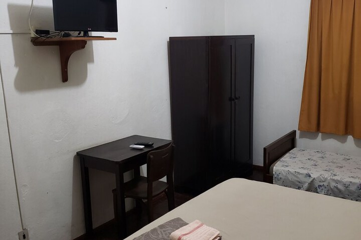 Room 5 of 28