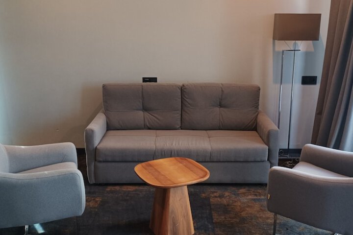 Room 26 of 68