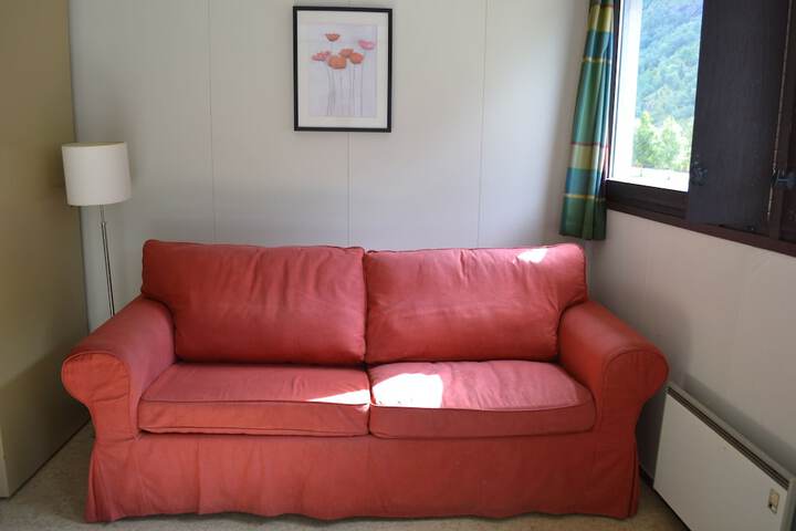 Room 4 of 94