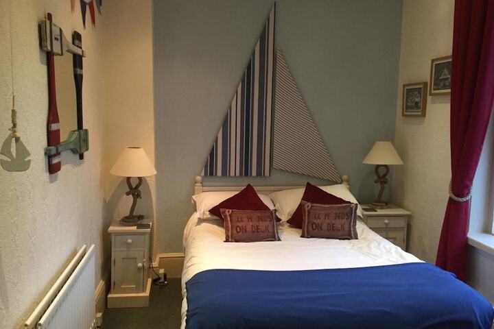 Room 18 of 38