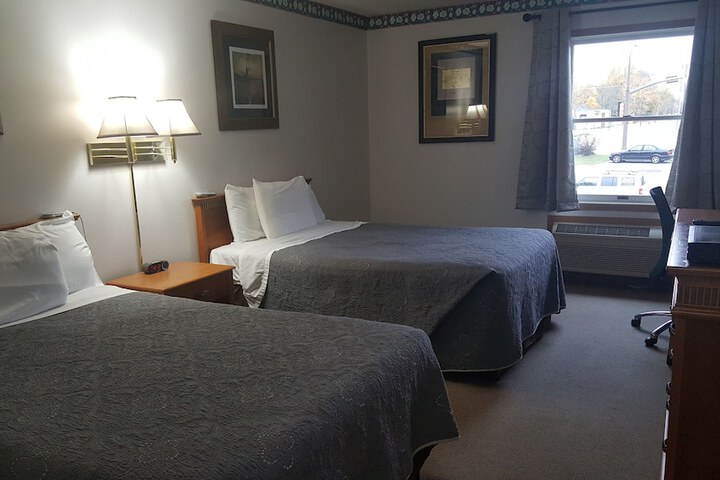 Comfort 2 Queen Beds (4 of 16)