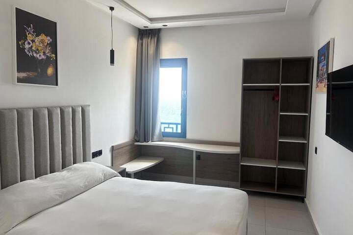 Room 3 of 5