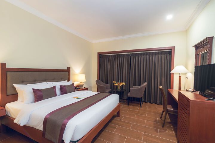 Room 35 of 105