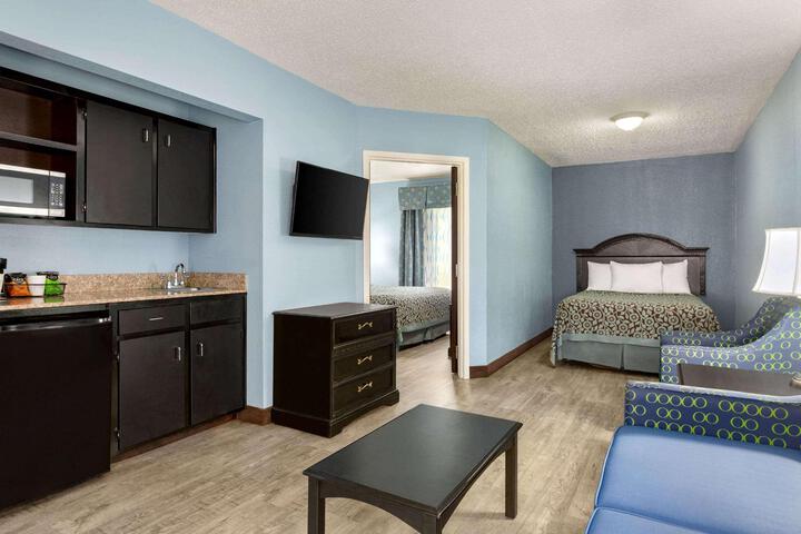 1 King Bed (18 of 23)