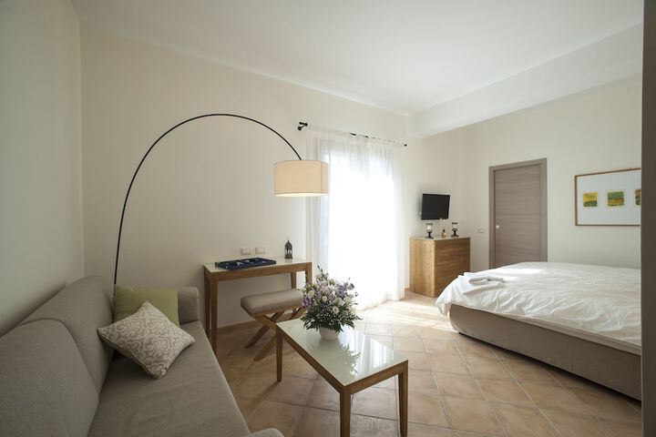 Room 8 of 40