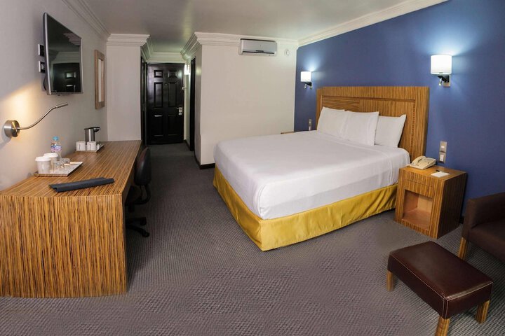Room 18 of 89
