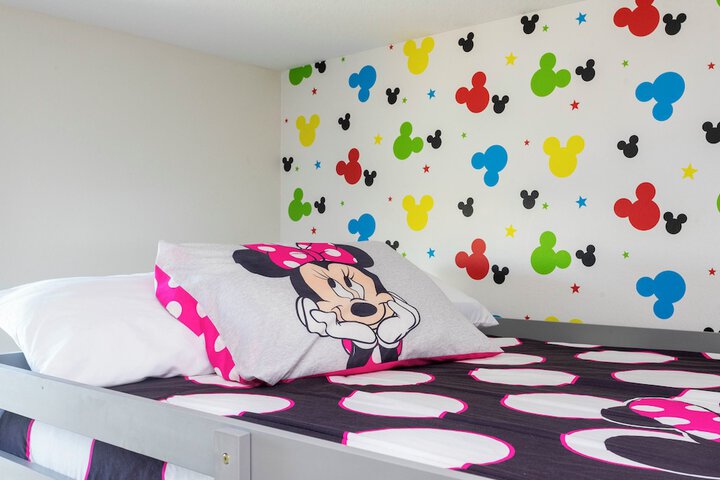Room 33 of 67
