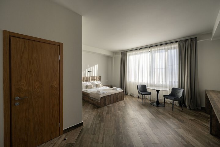 Room 20 of 135