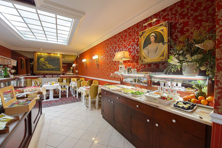 Lounge 197 of 205