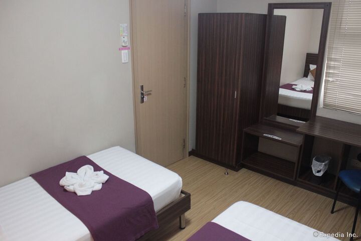 Room 14 of 70