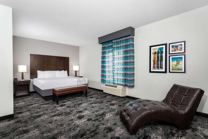 1 King Bed Accessible Room Roll in Shower (3 of 10)