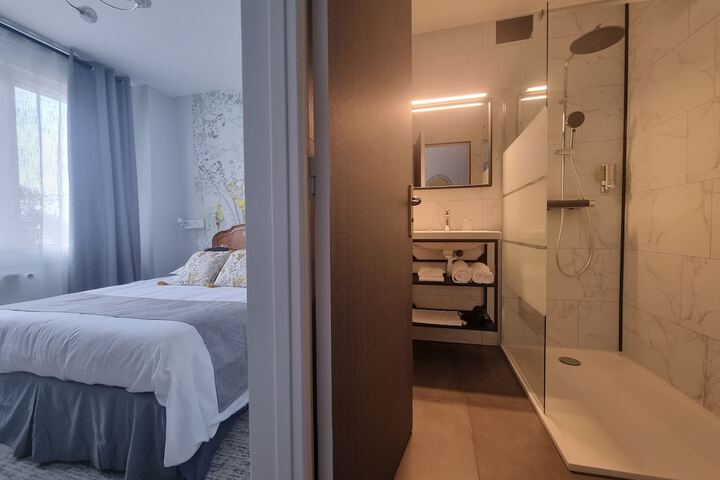 Room 20 of 48