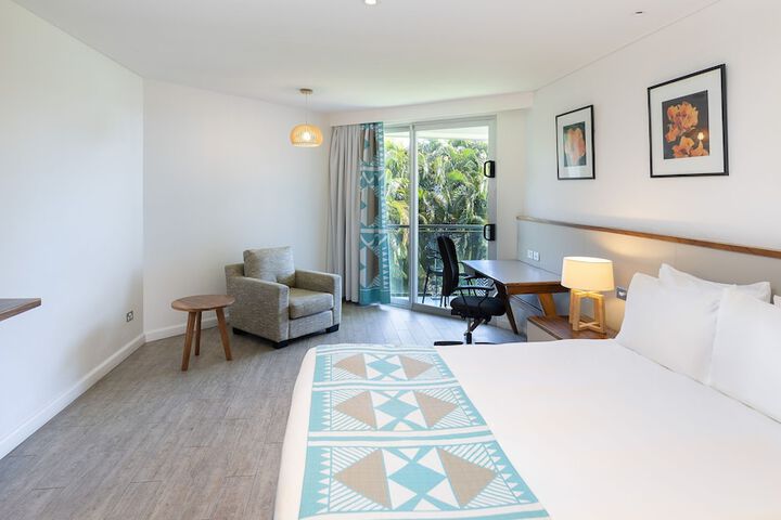 Room 32 of 106