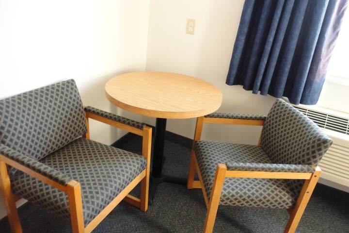 Room 13 of 35