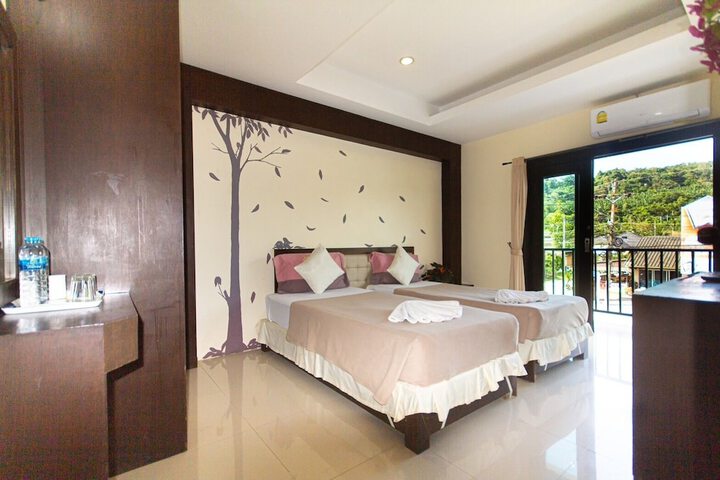Room 10 of 43