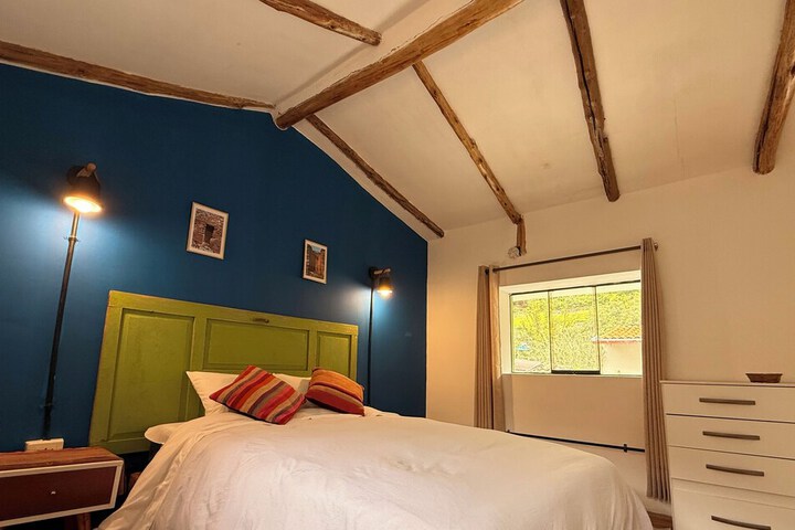 Room 13 of 28