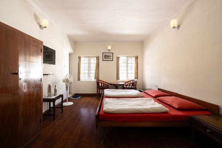 Room 10 of 40