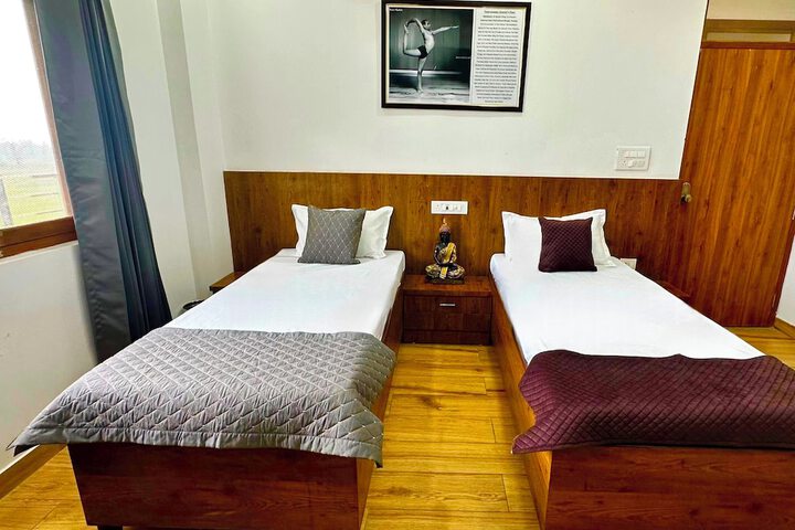 Room 5 of 22