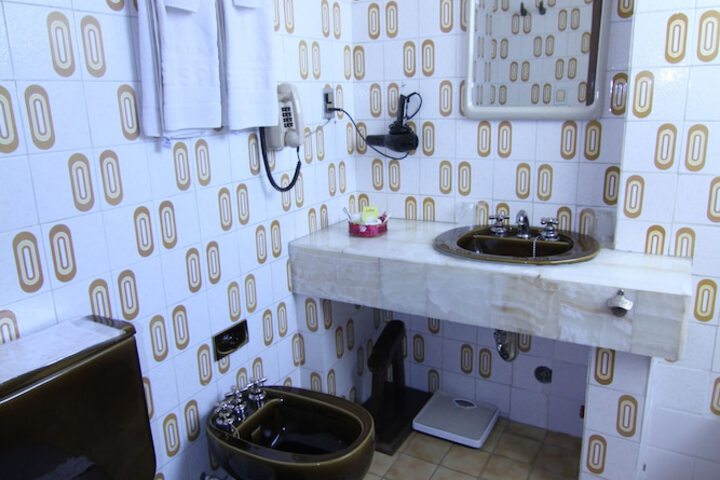 Clean Restrooms