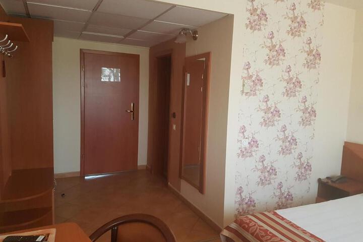 General 9 of 27