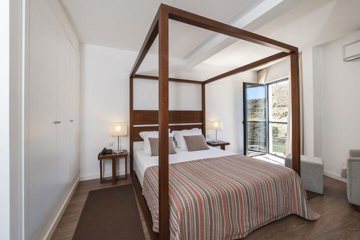 Room 14 of 72