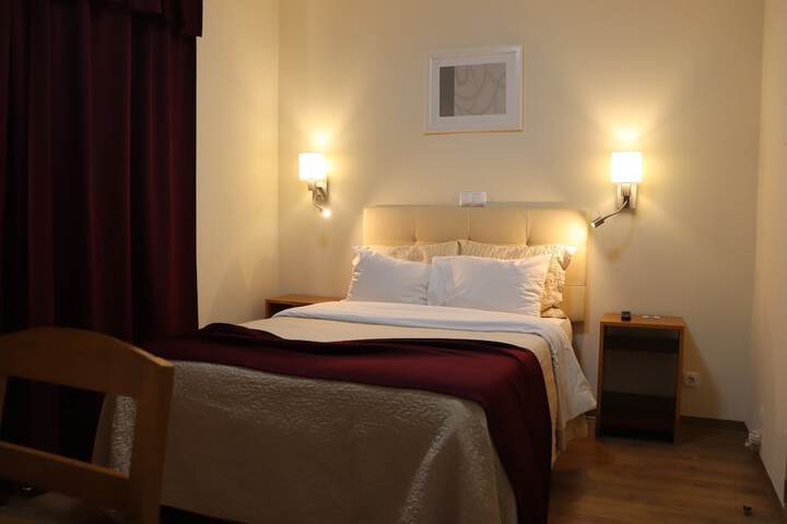 Room 70 of 113