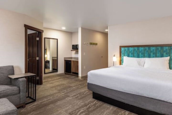 Room 31 of 261