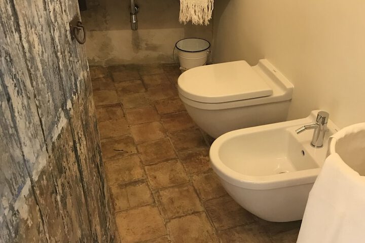 Room 71 of 112