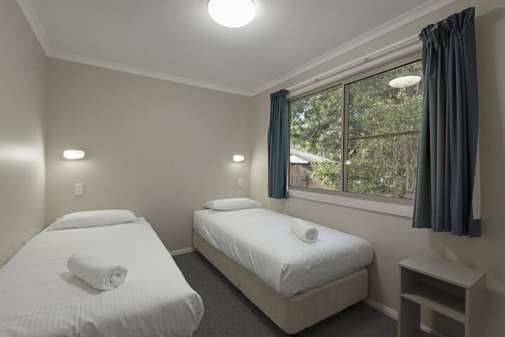 Room 13 of 63