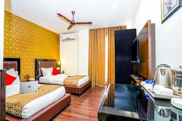 Room 12 of 35