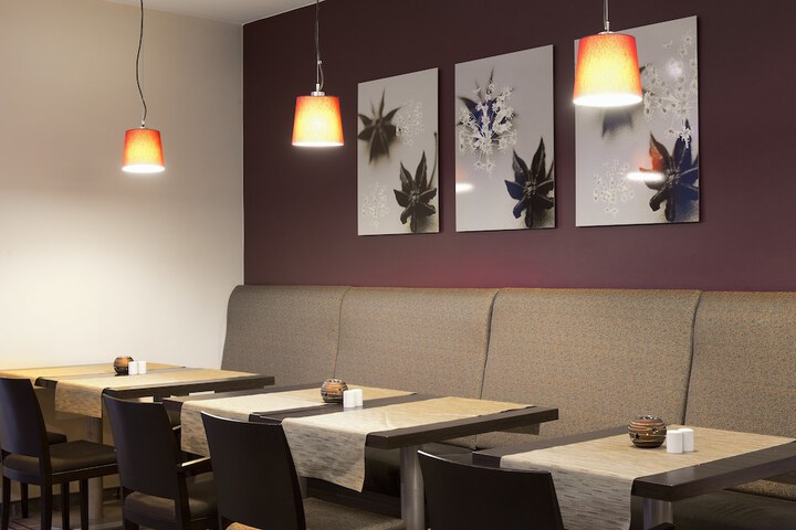 Dining Photos
