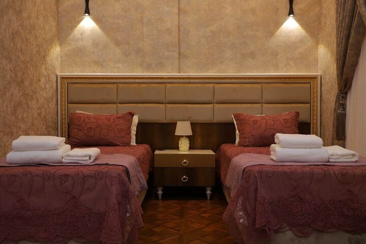 Room 4 of 23