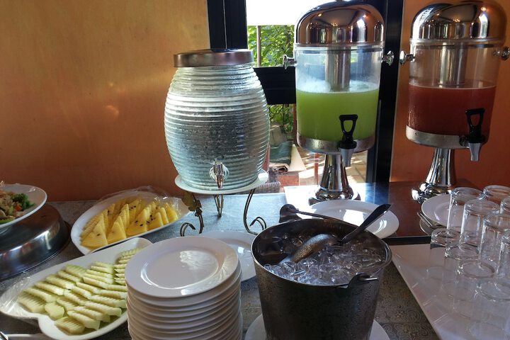 Breakfast/Coffee Service 60 of 98