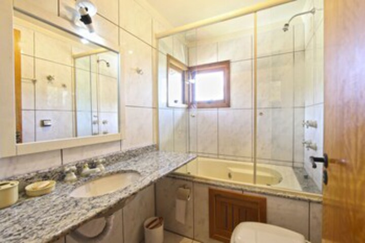 Room 2 of 13