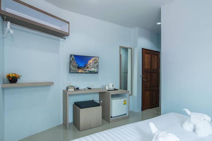 Room 5 of 43