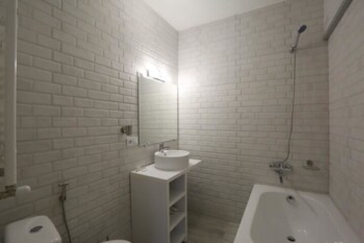 Room 3 of 15
